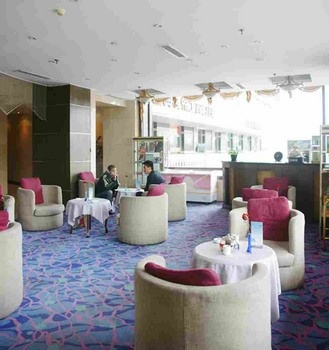 Lobby - Blue Whale Hotel  