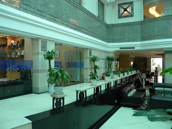  - Taiyuan Jinnian Hotel