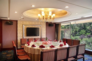  - Dalian Zhongxia Hotel