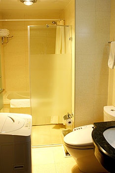 Bathroom - Dalian Gugeng International Serviced Apartment