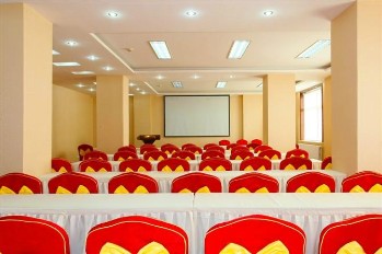  - Yizheng Holiday Hotel - Dalian