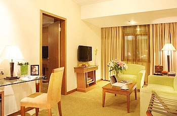 -- - Nanjing Vogue Business Hotel