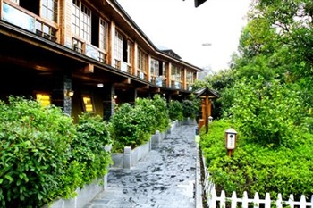  - Longwan Hotspring Resort - Lushan