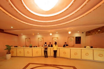 Reception Desk - Huaxia Hotel-Lushan