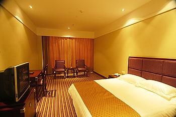 Guest Room - Regal Holiday Hotel - Taian