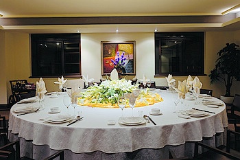 Restaurant VIP Room - Golden Mountain Resort Hotel - Qingdao