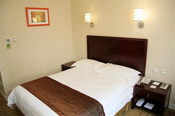  - Rebcca Hotel  