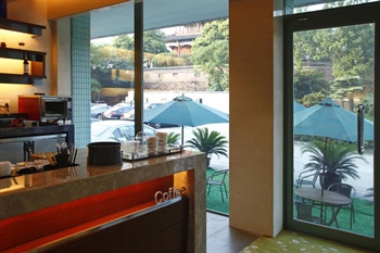  - Holiday Inn Riverside Wuhan