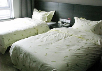 -- - New Man Hotel(Wuhan Qianjiajie)