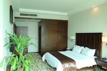  - Guangzhou Cheerful Hotel