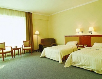 -- - Guangzhou Carefree Hotel.