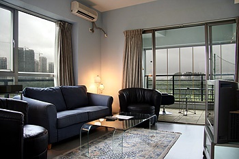 Large Deluxe Suite/Corner and Kitchen/Living Room - Qu Apartment Hotel Shenzhen 