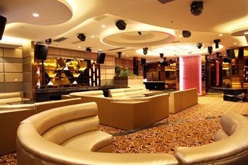  - Shenzhen Baolin Hotel