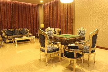  - Huaxia New Zhongyuan Hotel  