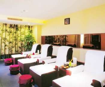 -- - Dongxiang Holiday Hotel  