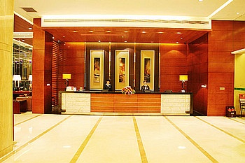 Lobby - Leisure Hotel  