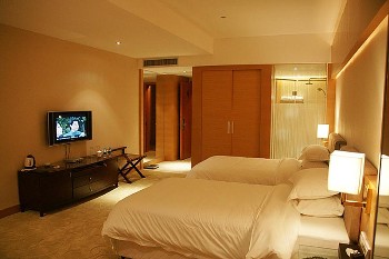  - Pin Yue Hotel  