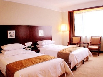 -- - Gold Lake Hotel Huizhou