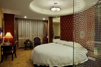  - Zhanjiang gold brilliant Yinli Hotel