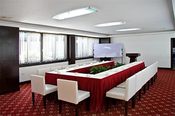  - Yangshuo Regency Holiday Hotel 