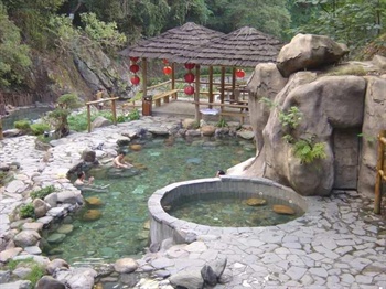  - Longsheng Spa Vacation Centre