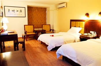  - Guilin Yihuchun Inn-Guilin