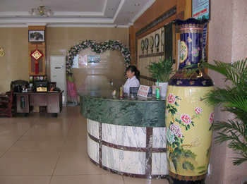 Reception Desk - Dadi Hotel - Yangshuo