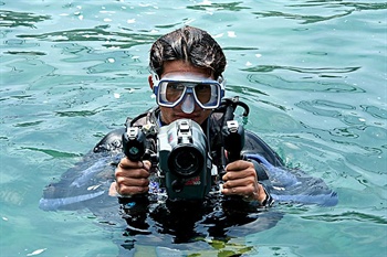  - Yalong Bay Underwater World