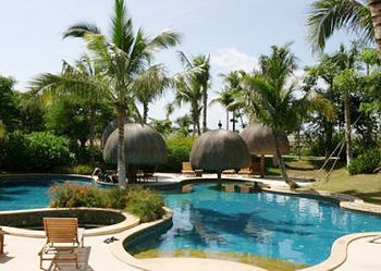 Swimming Pool - Blue Harbor Seaview Holiday Apartments - Sanya