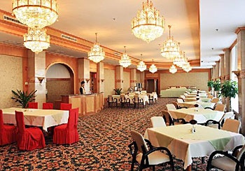 Western Restaurant - Yibin Huarong Hotel 