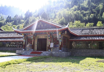  - Jiuzhaigou Tibetan House International Hotle