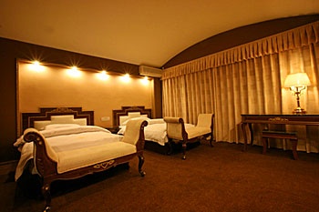 -- - Xichang Standard International Hotel