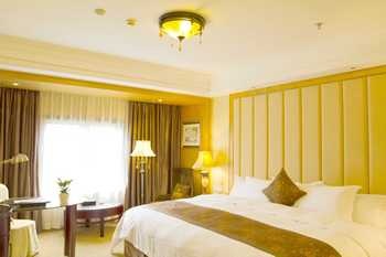 Guest Room - Golden Dragon Holiday Hotel - Pengzhou