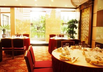  - Kunming Golden Dragon Hotel