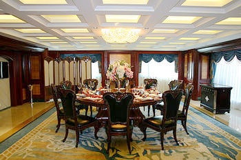 -- - Yunnan Dynasty International Hotel(Kunming)