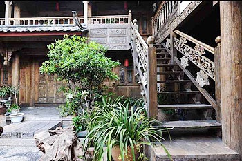 -- - Darling Harbour Inn - Lijiang