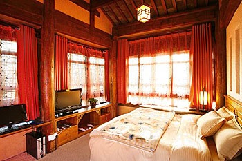 Honeymoon Sunshine Room - Yaleju Courtyard Inn - Lijiang