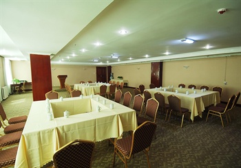  - East Lake Century Hotel