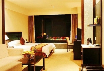 Deluxe View King Room - Hongshan New Century Suites Hotel  