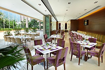 Restaurant - Gold Coast Hotel