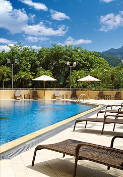 Outdoor Swimming Pool - Royal Park Hotel