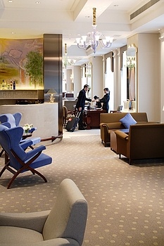 Lobby Lounge - Lanson Place Hotel - Hong Kong