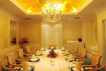  - Shanghai Universal Ever-Rich Hotel