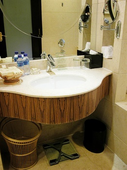  - Guangdong Hotel Shanghai