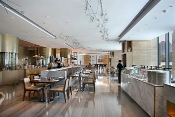  - Four Seasons Hotel Shanghai .