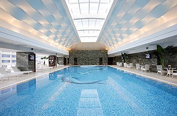 Swimming Pool - Intercontinental Hotel Dalian