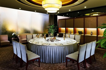  - Jinling Riverside Conference Hotel  