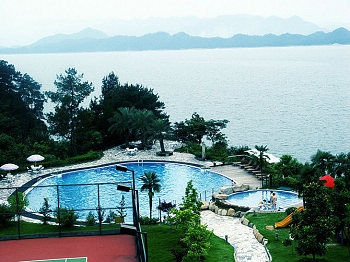 Outdoor Swimming Pool - Tachee Island Holiday Hotel Qiandaohu