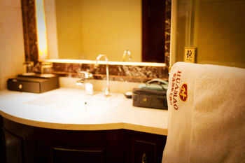 Bathroom - Huamao International Hotel - Huangshan