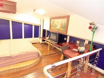  - Qingdao Huake Holiday Hotel 